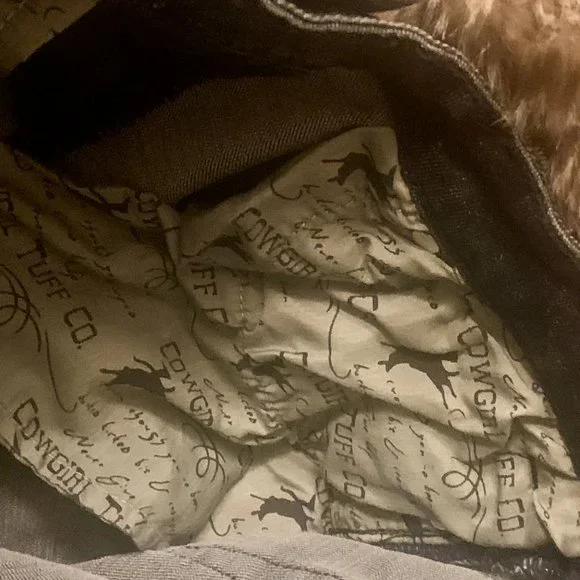 Cowgirl Tuff 'Aztec Flare' Mid Rise Flare Jean - 28x32 - Picture 9 of 13